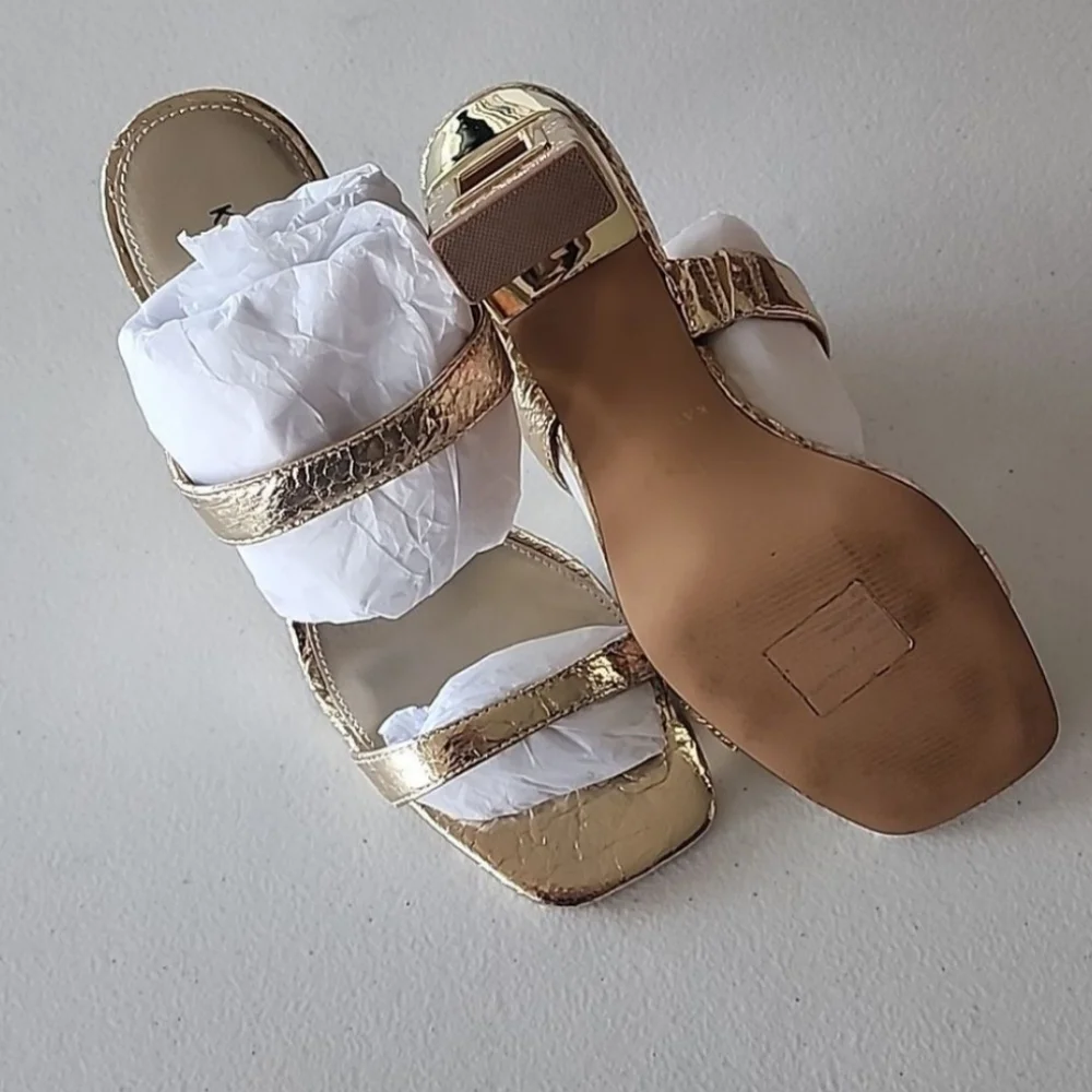 Katy Perry Hollow Heel Sandal - Picture 5 of 10